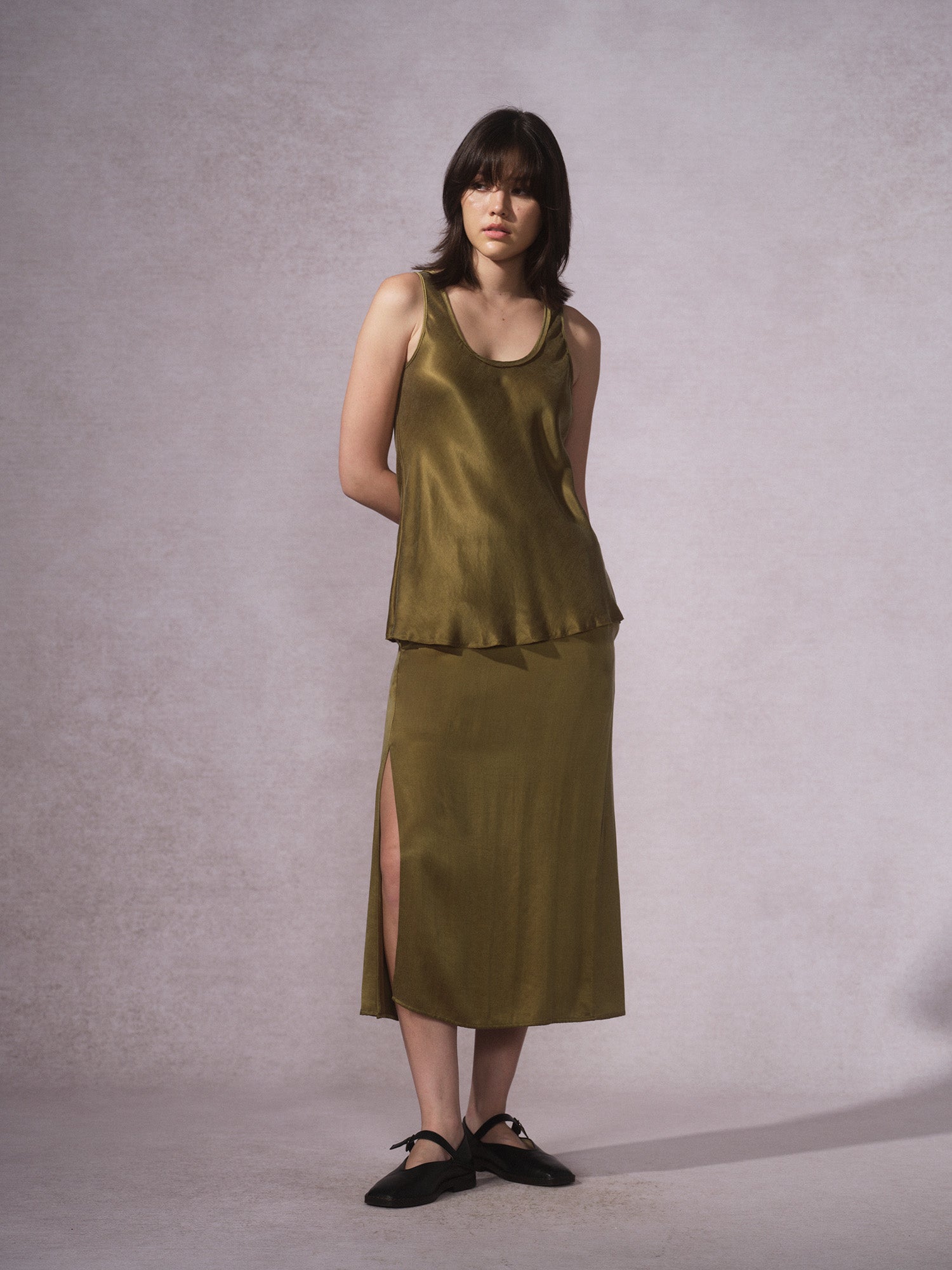 26SS 橄榄绿铜氨棉开叉半裙背心1