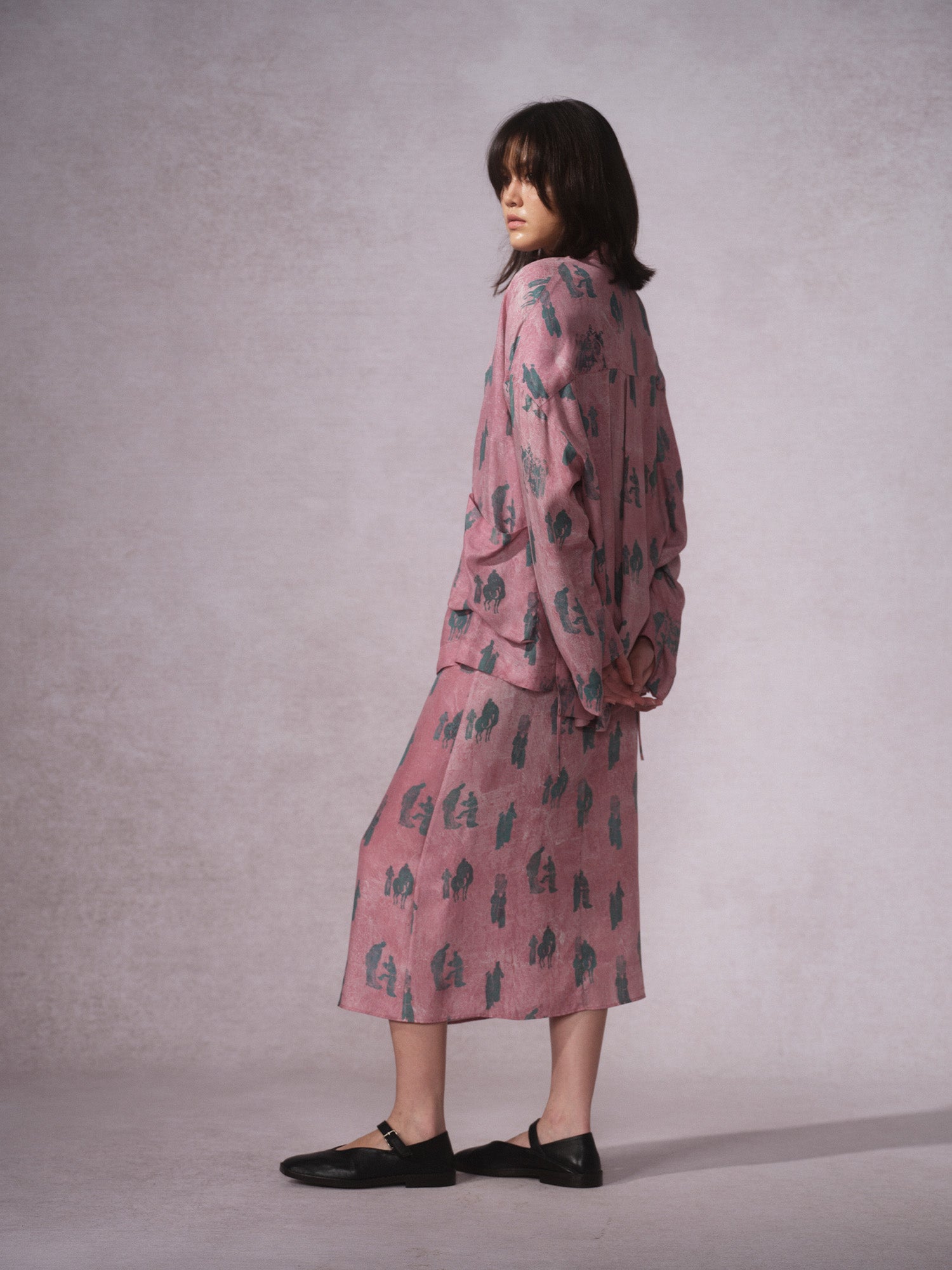 26SS 粉青铜印花铜氨道袍3