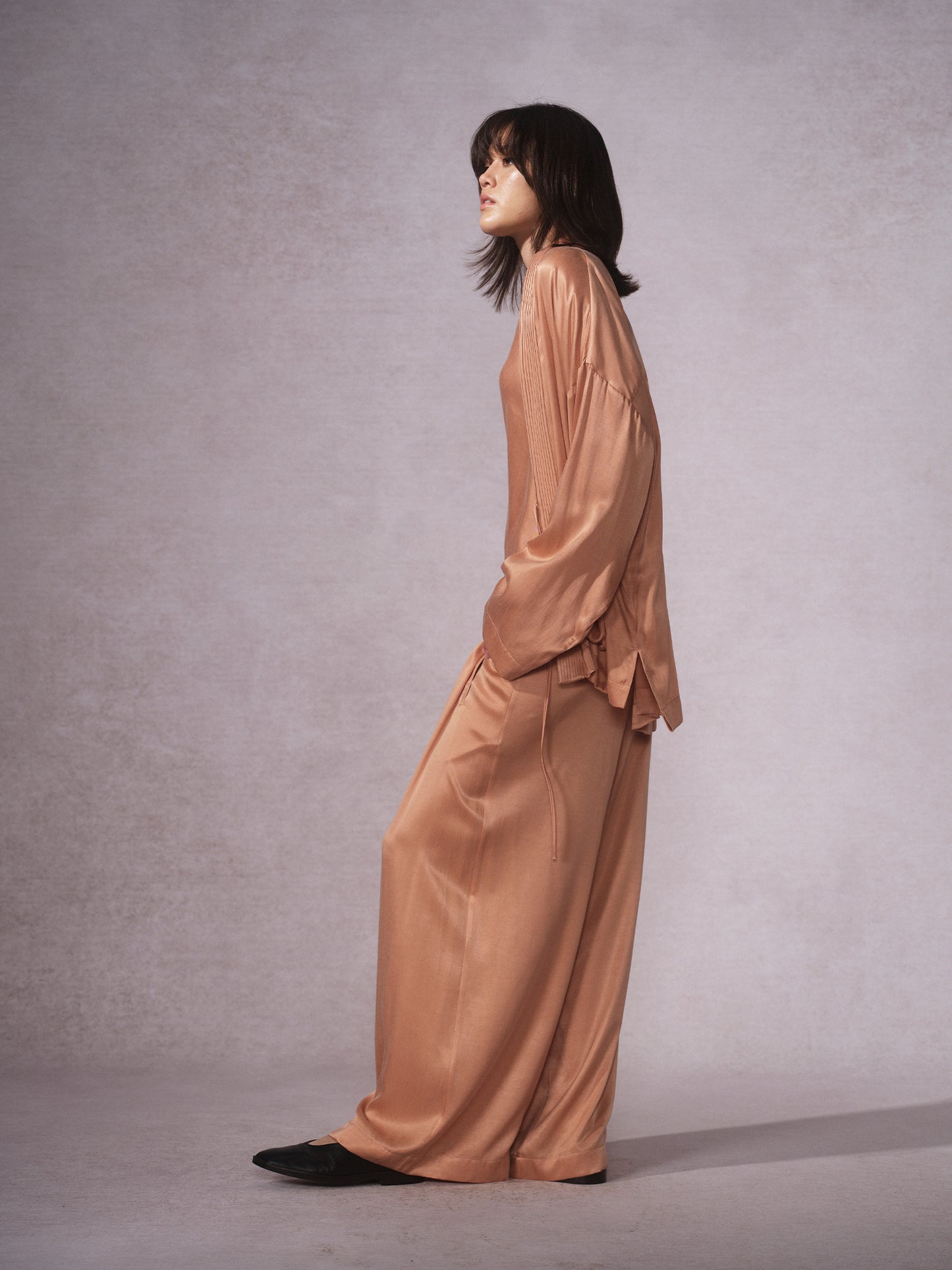 26SS 珊瑚粉铜氨棉道袍2