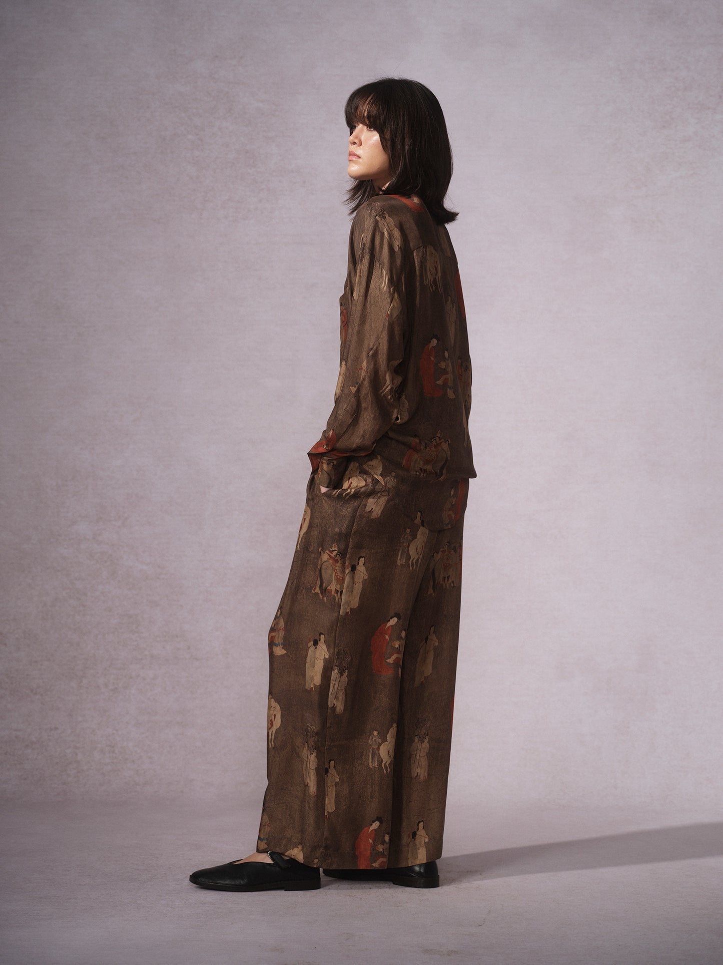 26SS 古铜人印花铜氨衬衫3