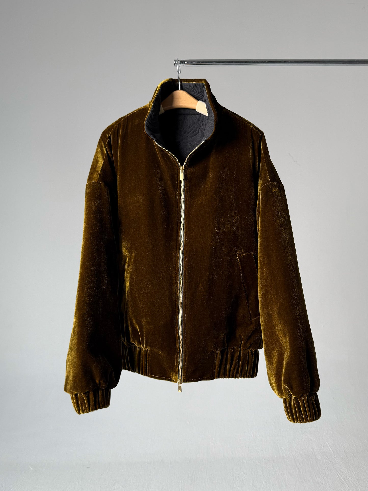 LABELDEL 25AW咖金丝绒棉服夹克白底图