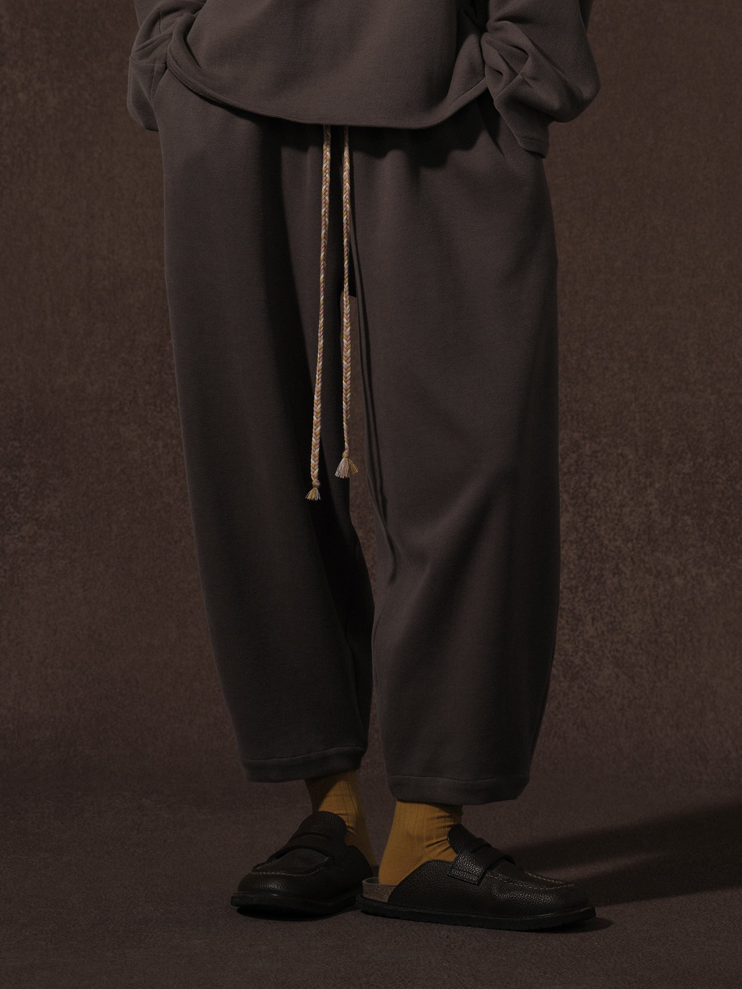 LABELDEL 25AW深灰九分卫裤1