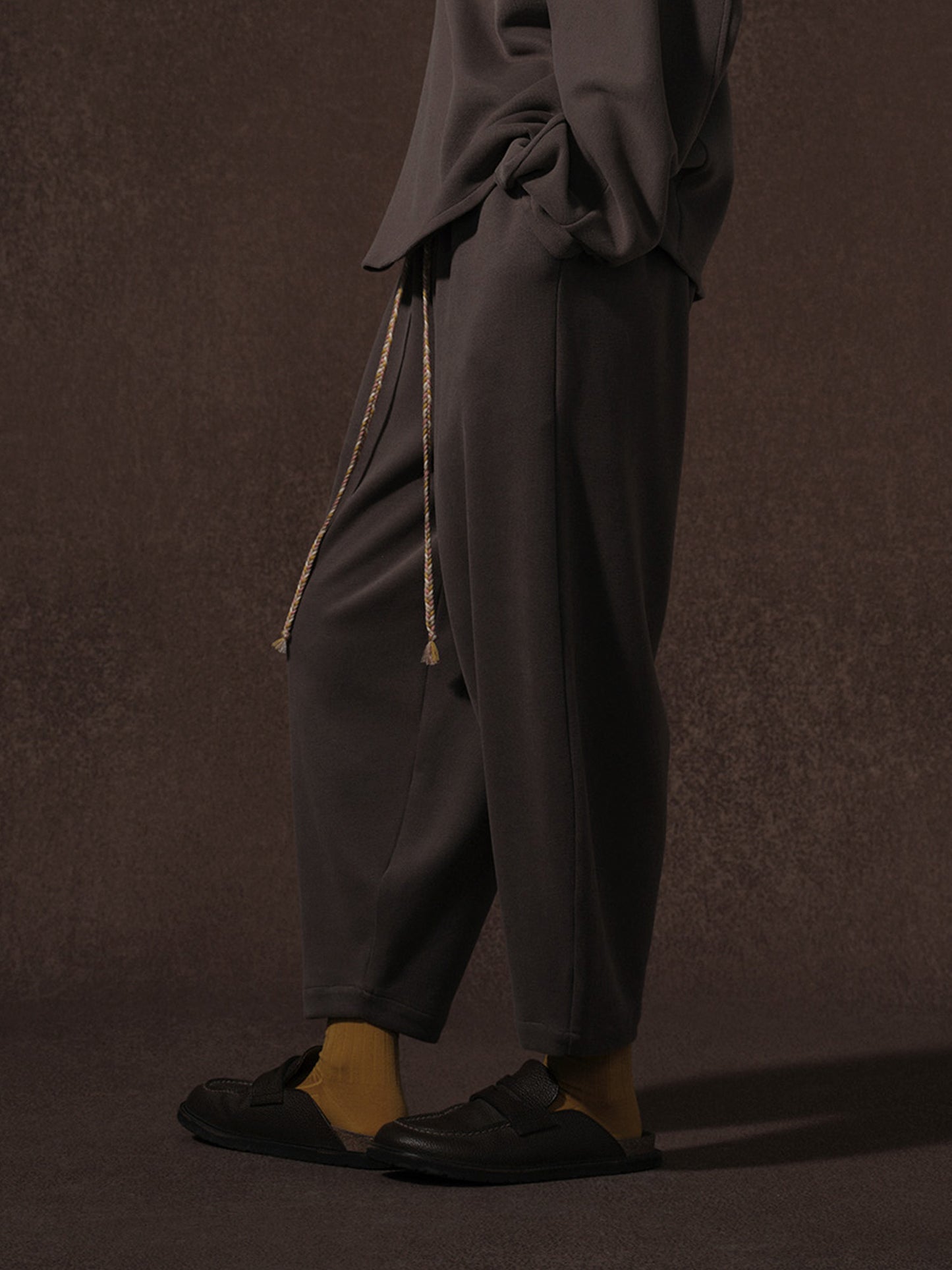 LABELDEL 25AW深灰九分卫裤2