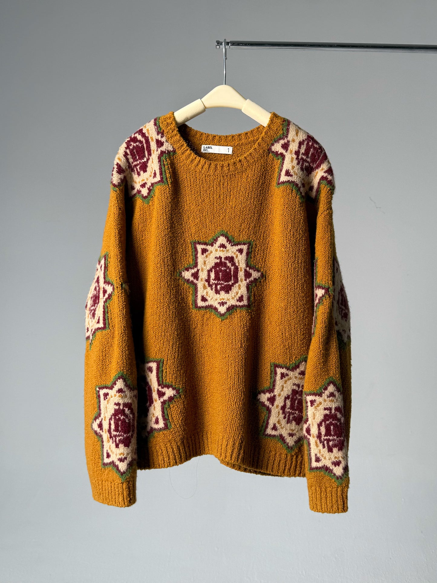 LABELDEL 25AW姜黄唐纹星星毛衣白底图