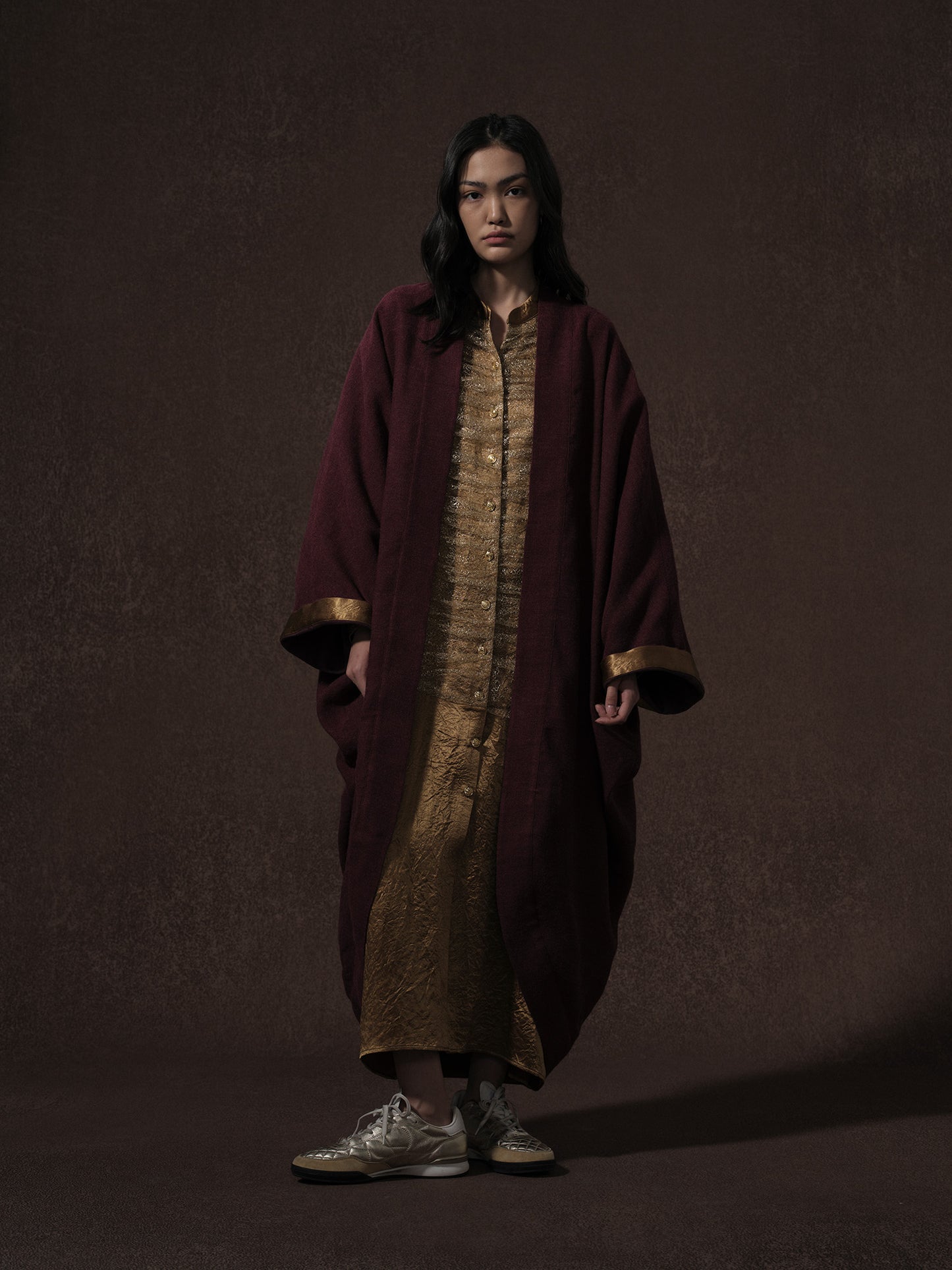 LABELDEL 25AW金色醋酸拼纱长袍 红色麻毛披风1