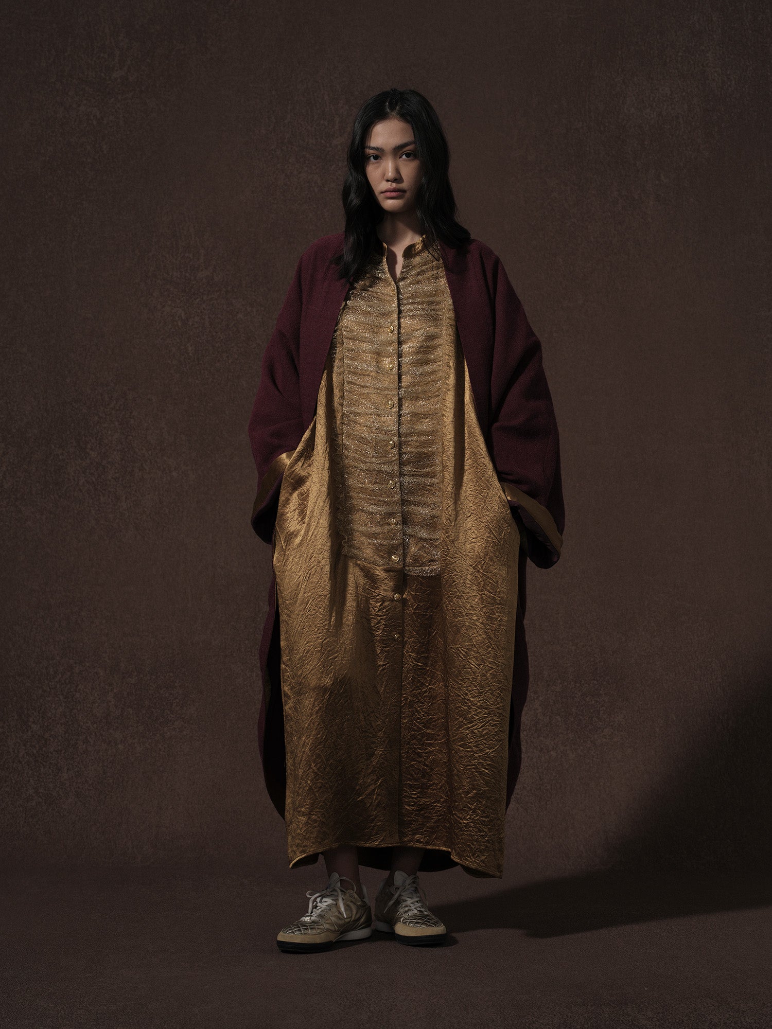 LABELDEL 25AW金色醋酸拼纱长袍 红色麻毛披风2