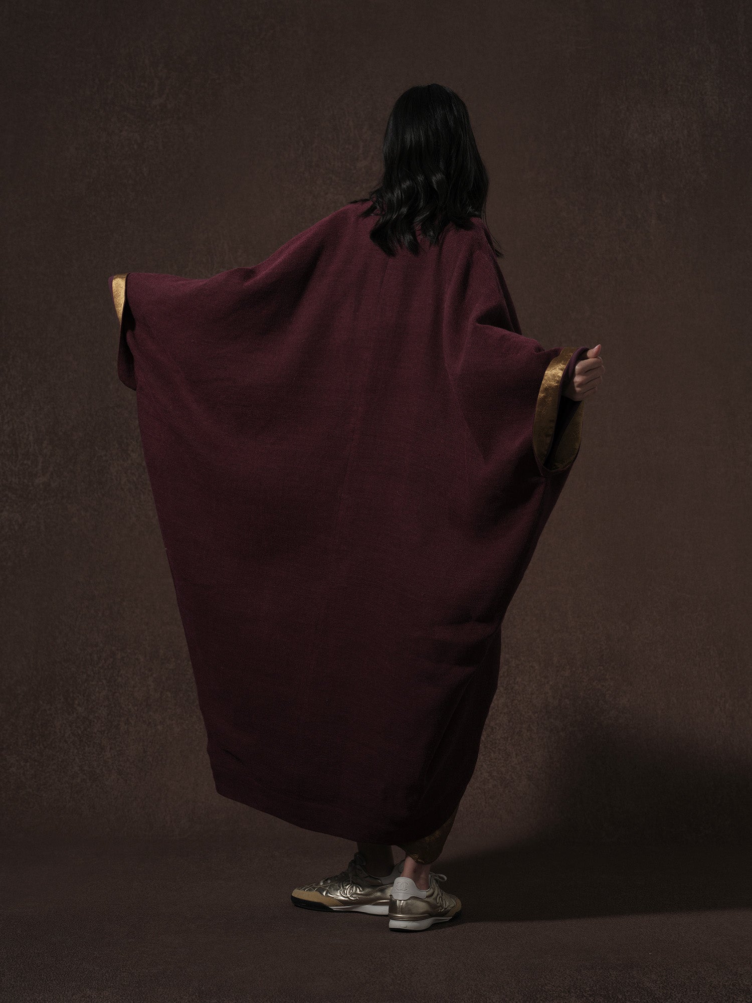 LABELDEL 25AW金色醋酸拼纱长袍 红色麻毛披风4