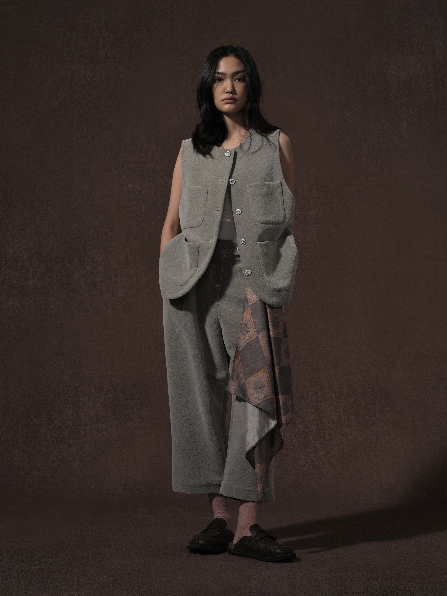 LABELDEL 25AW灰色平绒四袋马甲裤子1