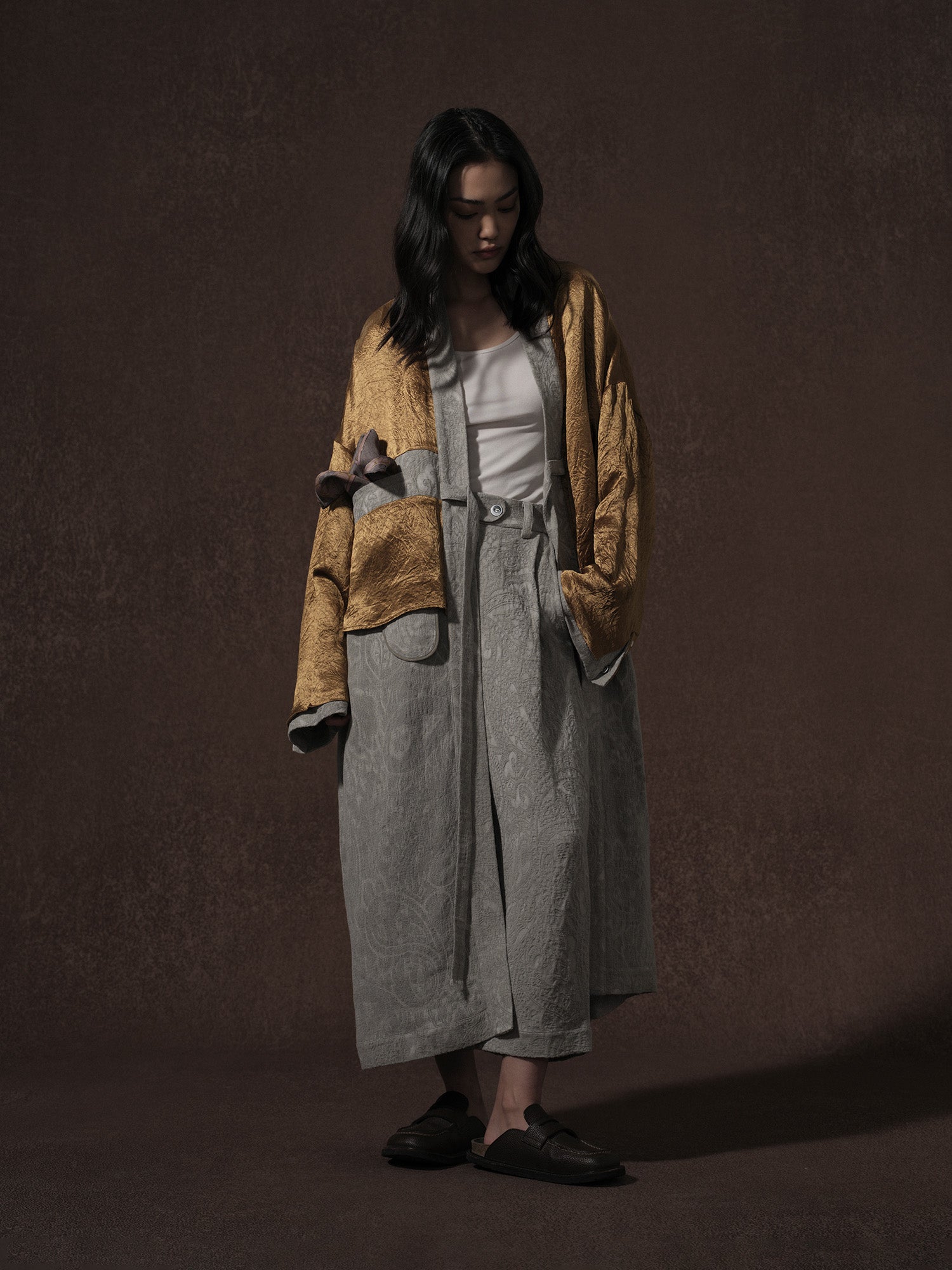 LABELDEL 25AW亚麻提花长袍大衣反面和裤子1