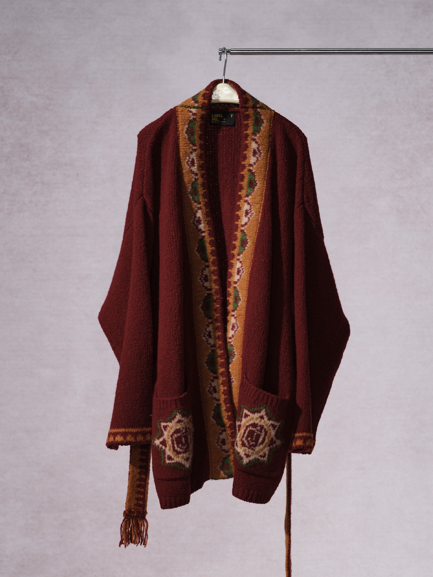 LABELDEL 25AW红色唐纹开衫毛衣白底图