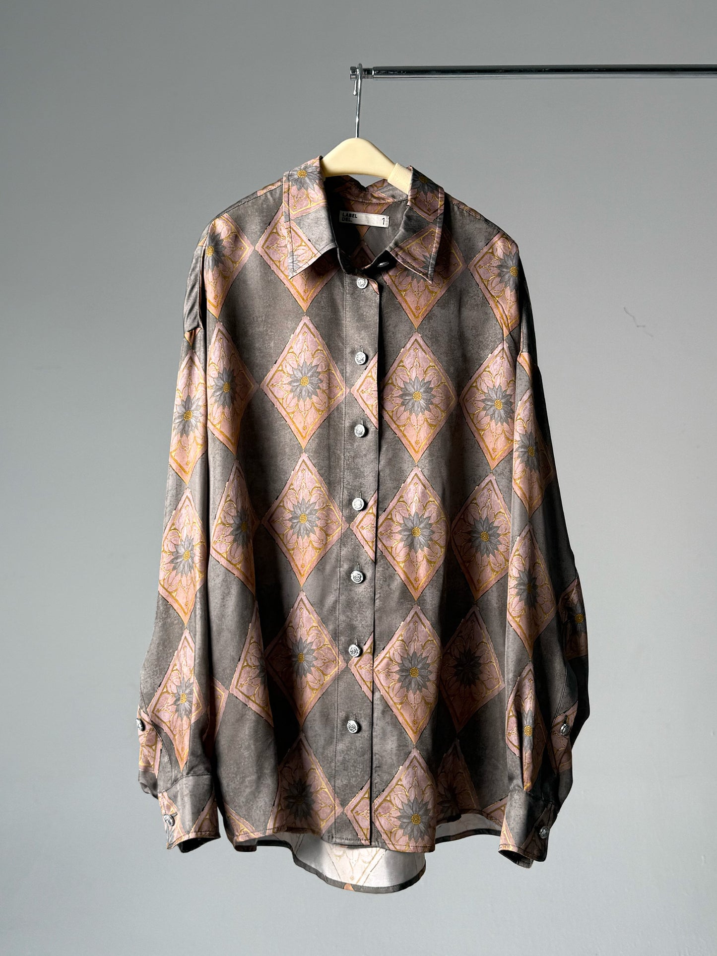 LABELDEL 25AW唐纹印花铜氨长袖衬衫白底