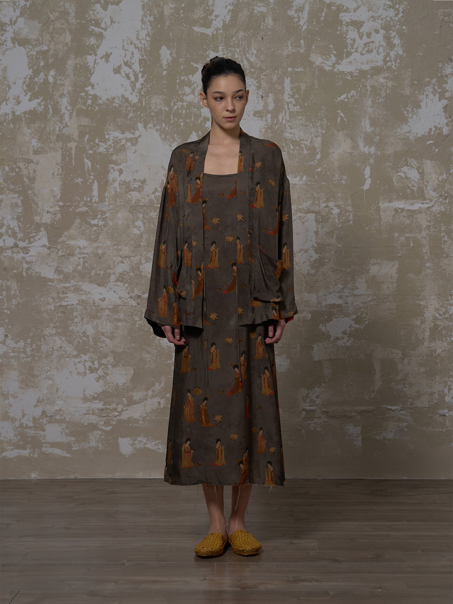 LABELDEL 25SS簪花仕女图铜氨印花道袍1