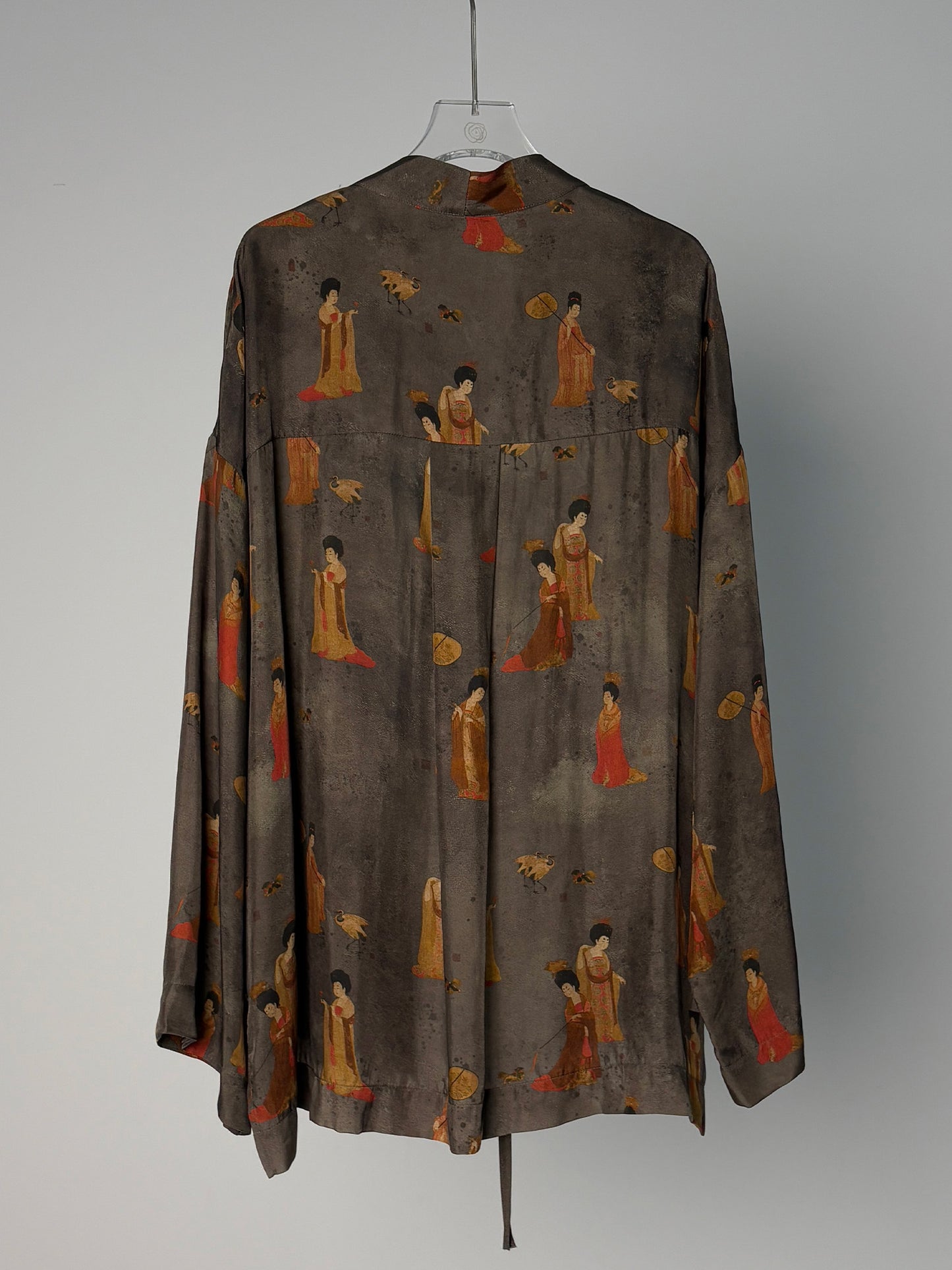 LABELDEL 25SS簪花仕女图铜氨印花道袍白底图2