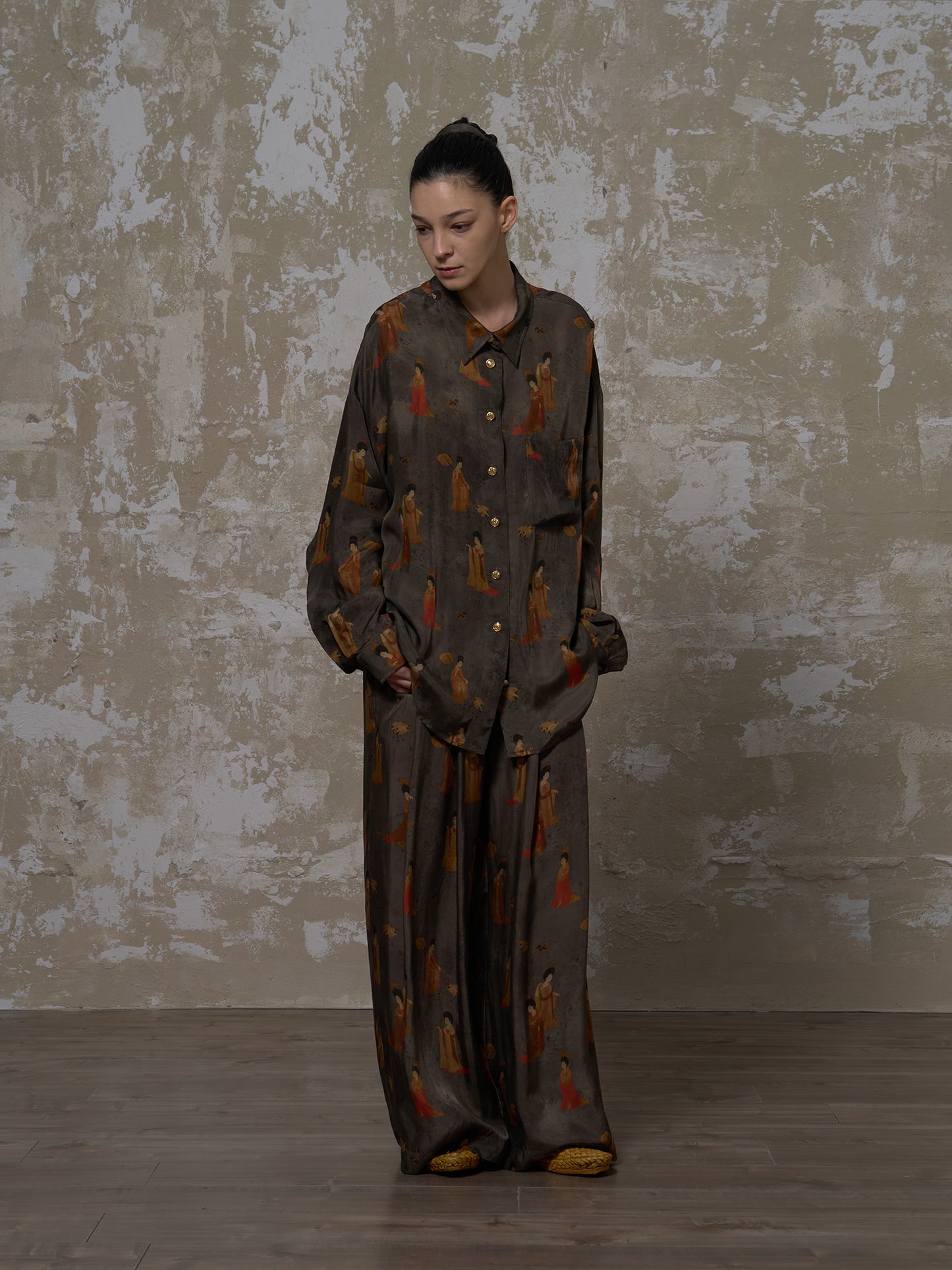 LABELDEL 25SS簪花仕女图铜氨印花长袖衬衫1