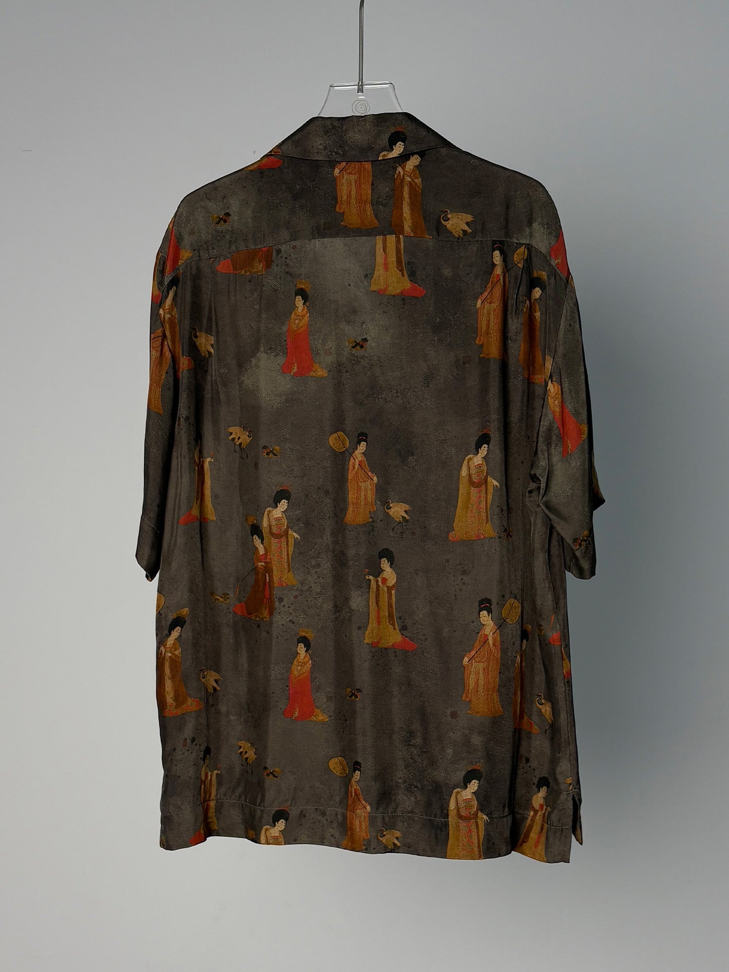 LABELDEL 25SS簪花仕女图铜氨印花短袖衬衫白底图2