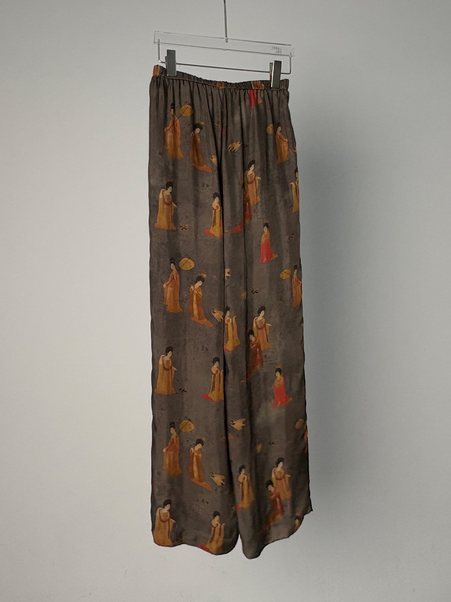 LABELDEL 25SS簪花仕女图铜氨印花长裤白底图2