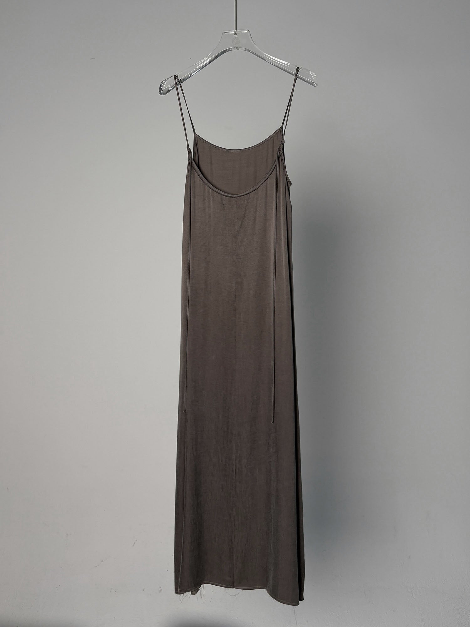 LABELDEL 25SS青灰铜氨连衣裙白底图2