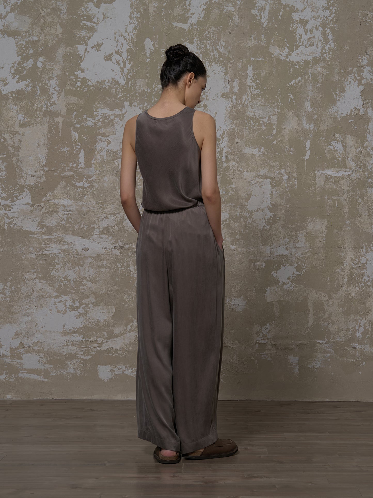 LABELDEL 25SS青灰铜氨圆领背心3