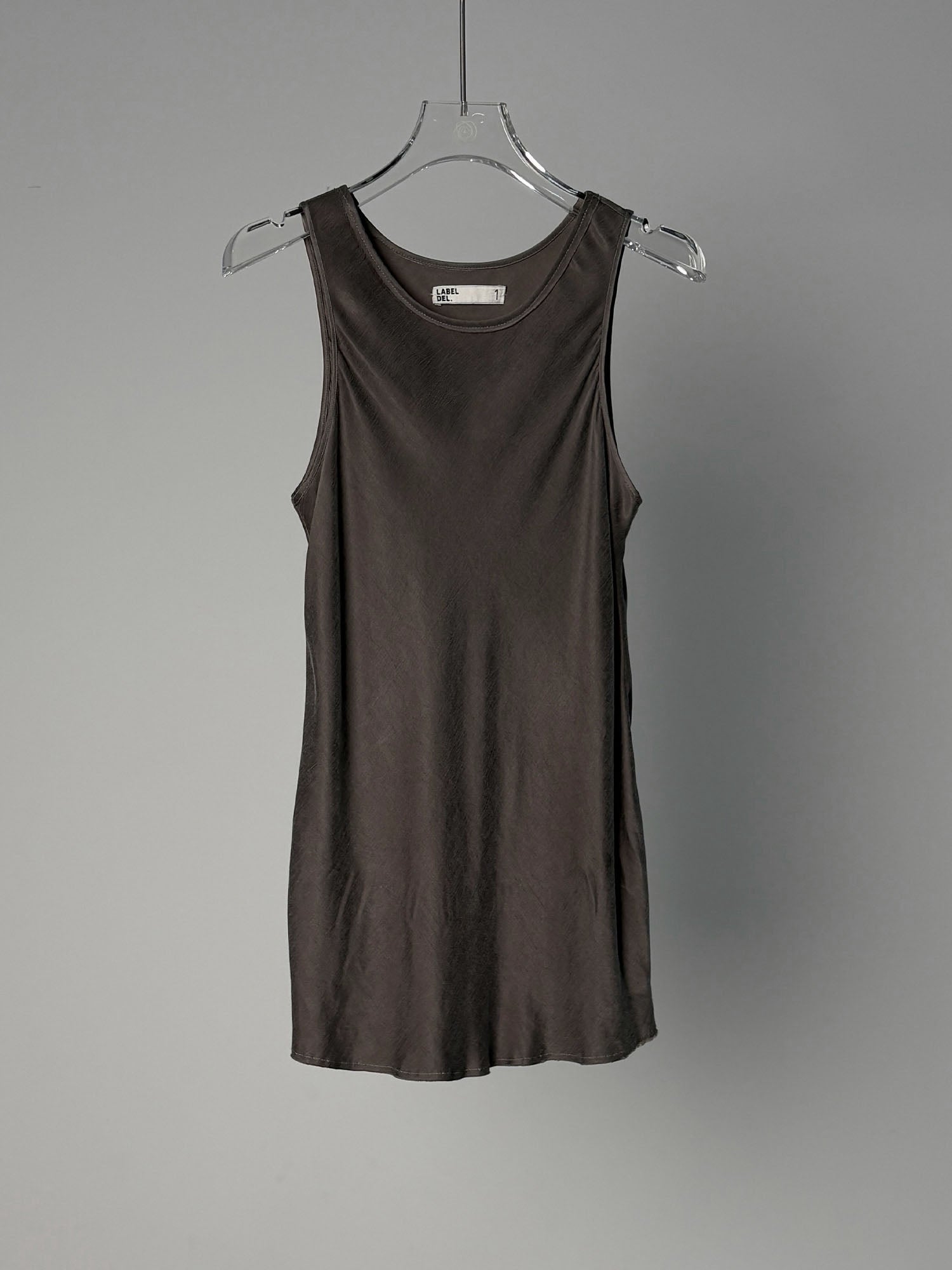 LABELDEL 25SS青灰铜氨圆领背心白底图