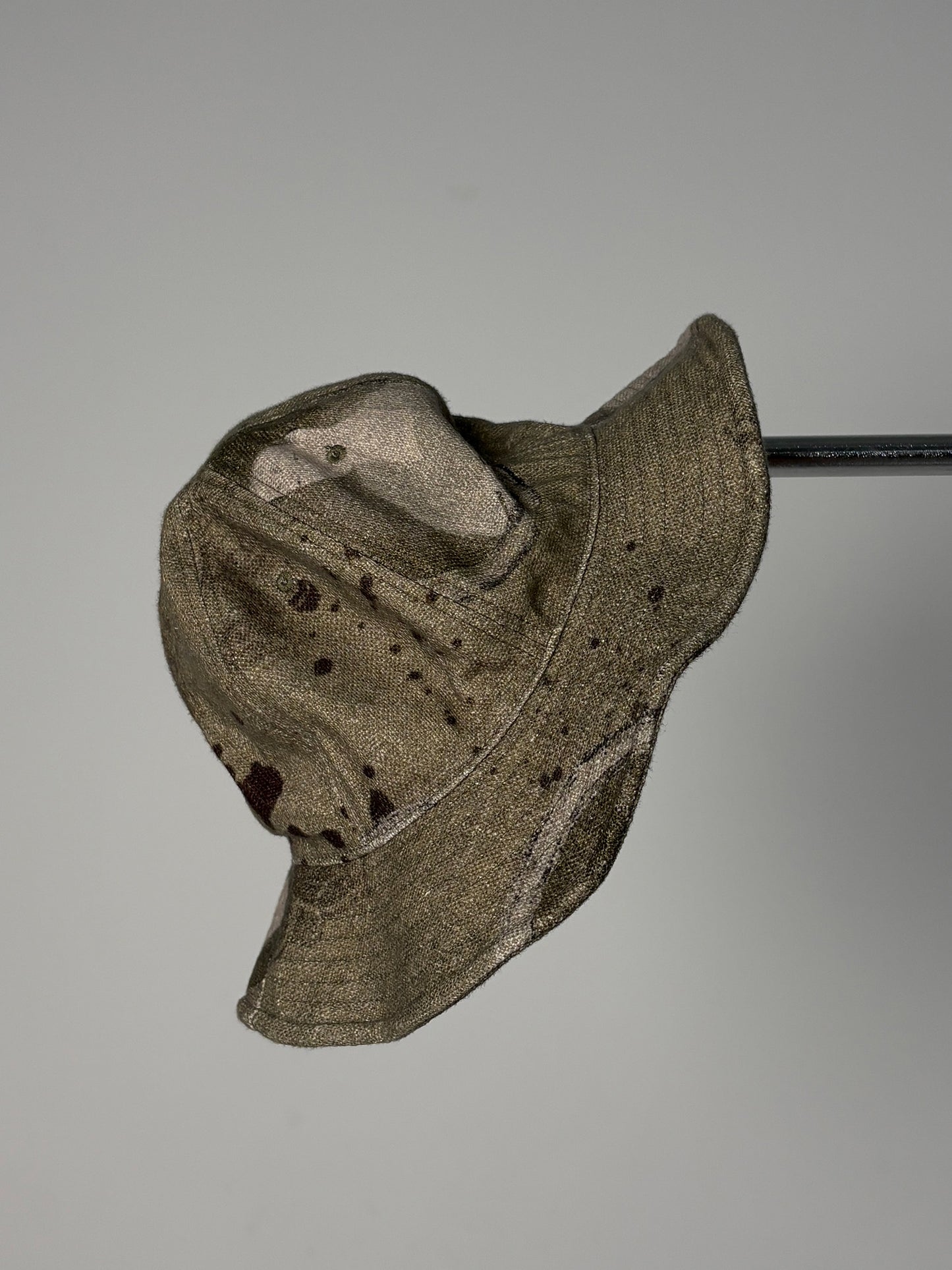 LABELDEL 25SS簪花仕女图绿麻印花帽子白底图