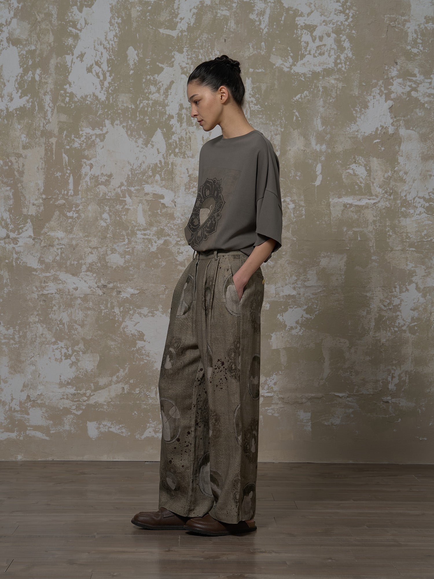 LABELDEL 25SS簪花仕女图绿麻印花长裤2