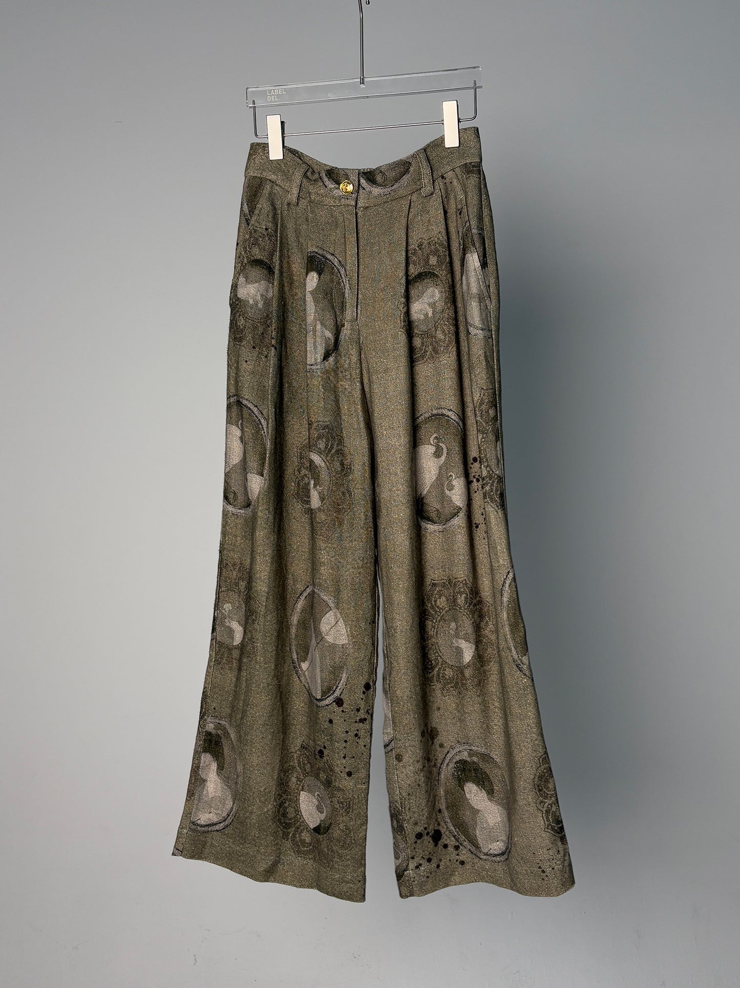 LABELDEL 25SS簪花仕女图绿麻印花长裤白底图