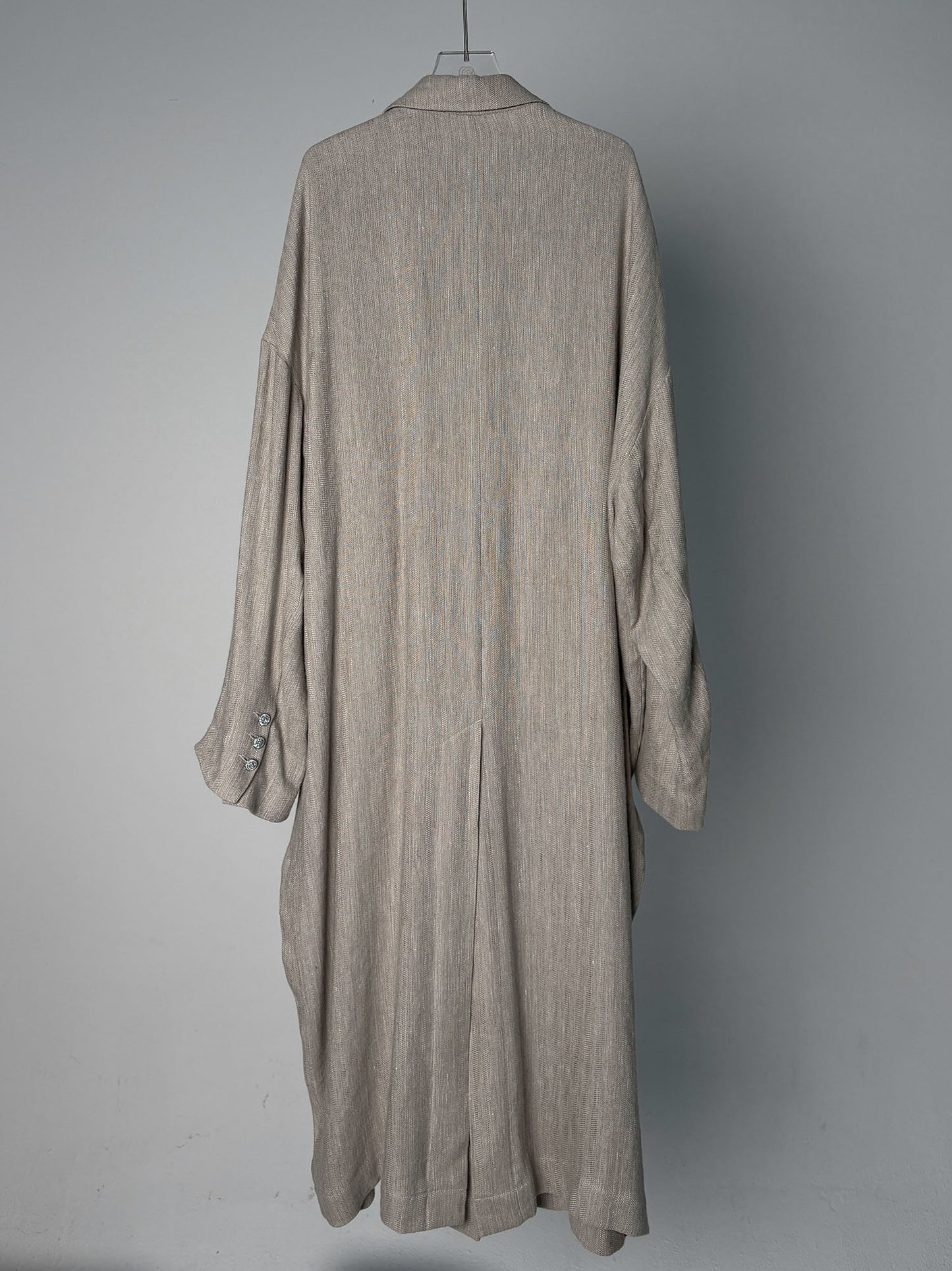 LABELDEL 25SS灰色亚麻长袍白底图2