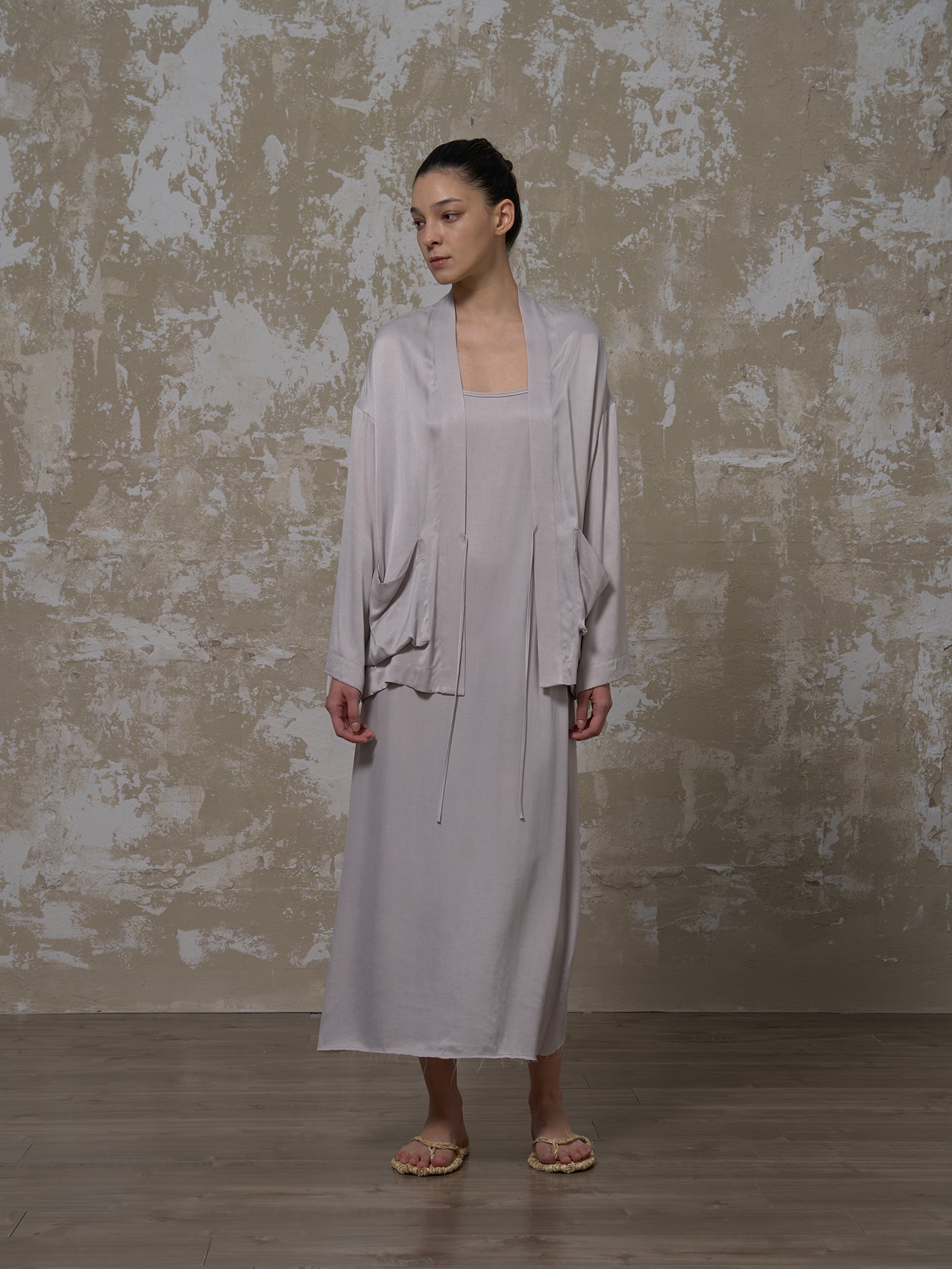 LABELDEL 25SS银灰铜氨道袍1