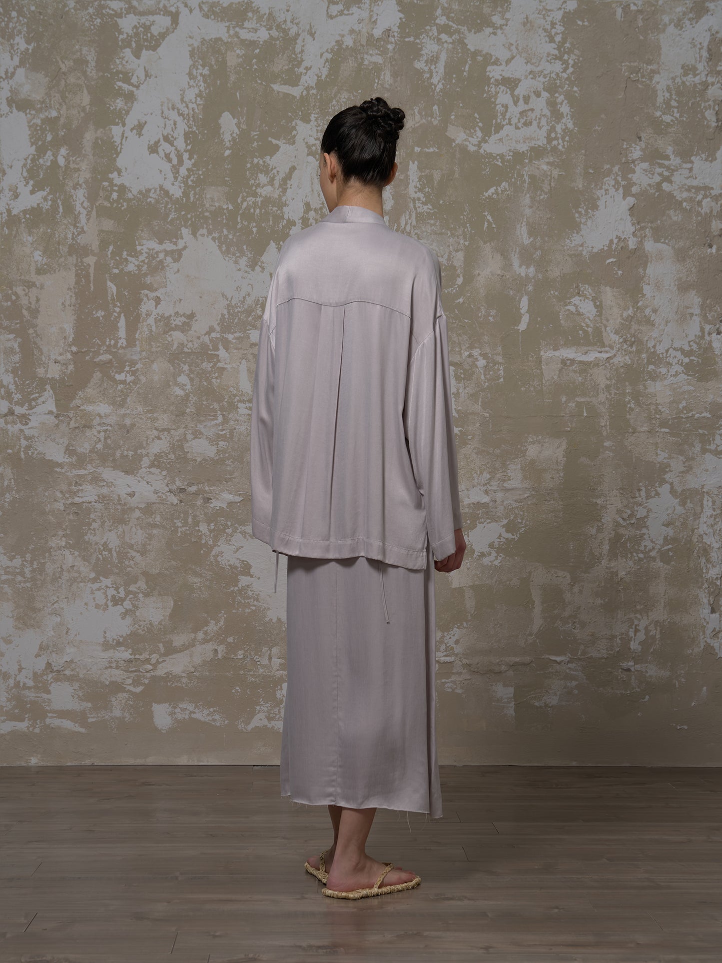 LABELDEL 25SS银灰铜氨道袍3