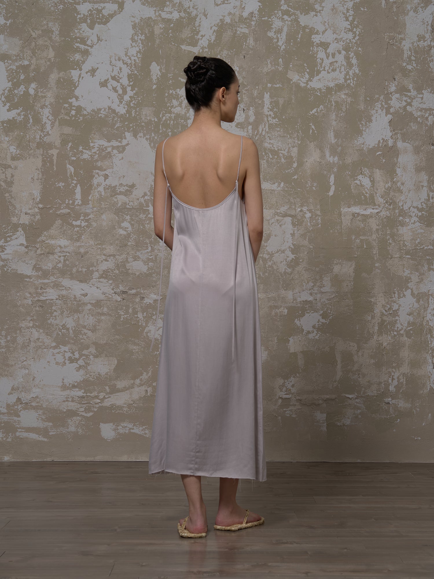 LABELDEL 25SS银灰铜氨连衣裙3