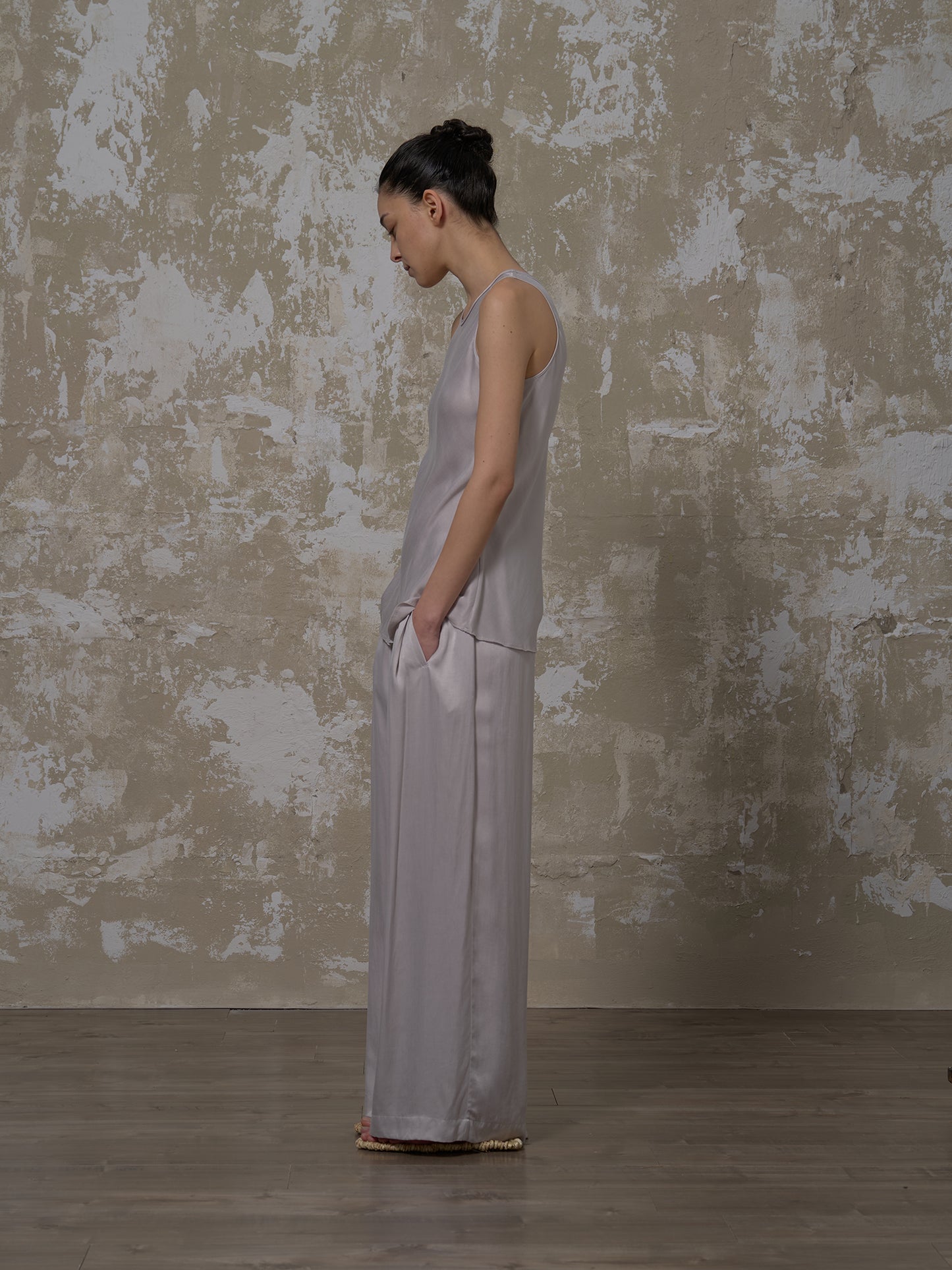 LABELDEL 25SS银灰铜氨圆领背心2