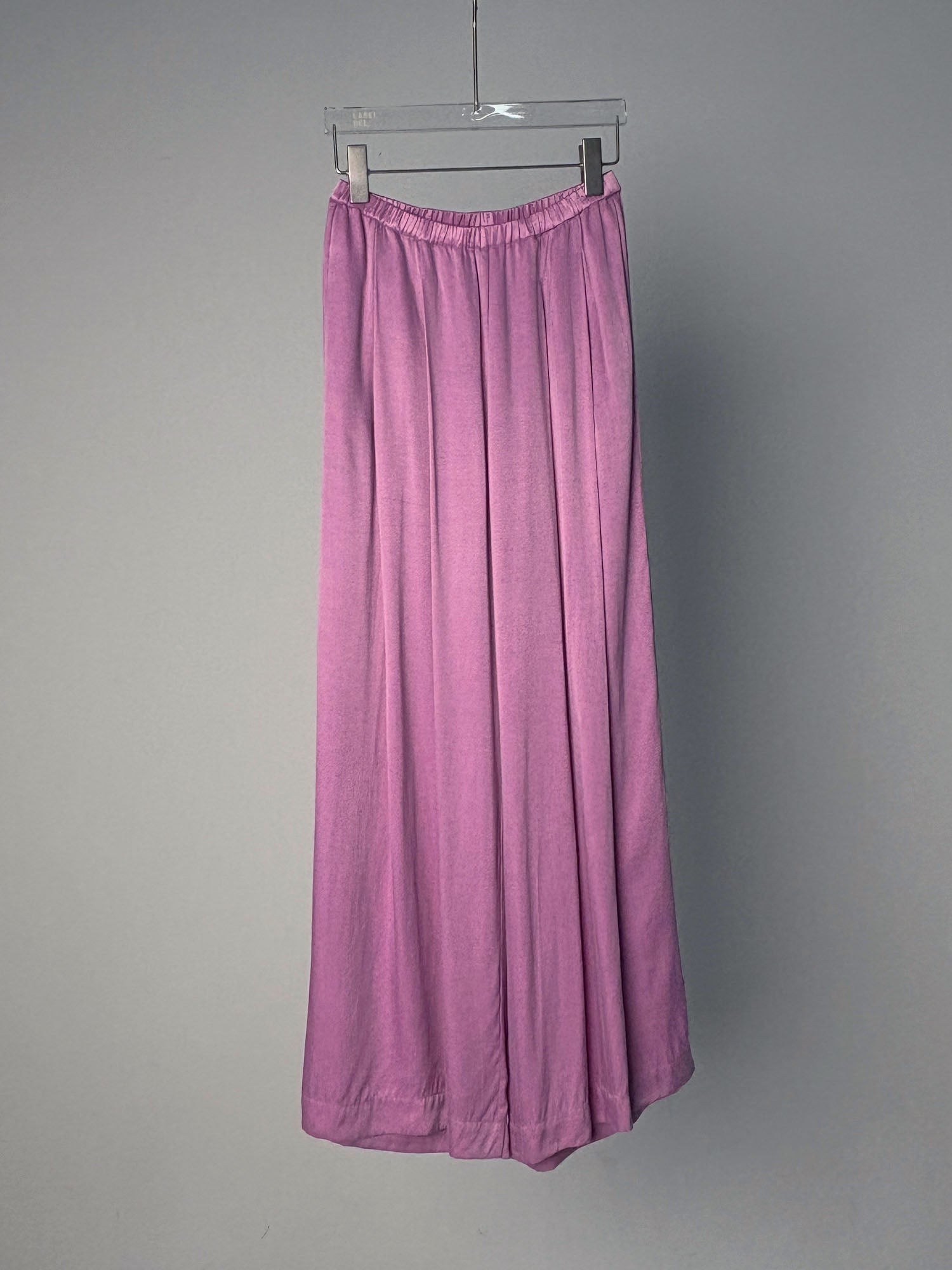 LABELDEL 25SS粉紫铜氨长裤白底图