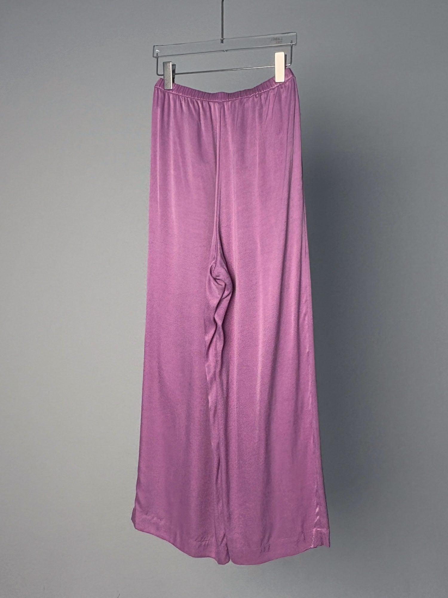 LABELDEL 25SS粉紫铜氨长裤白底图2