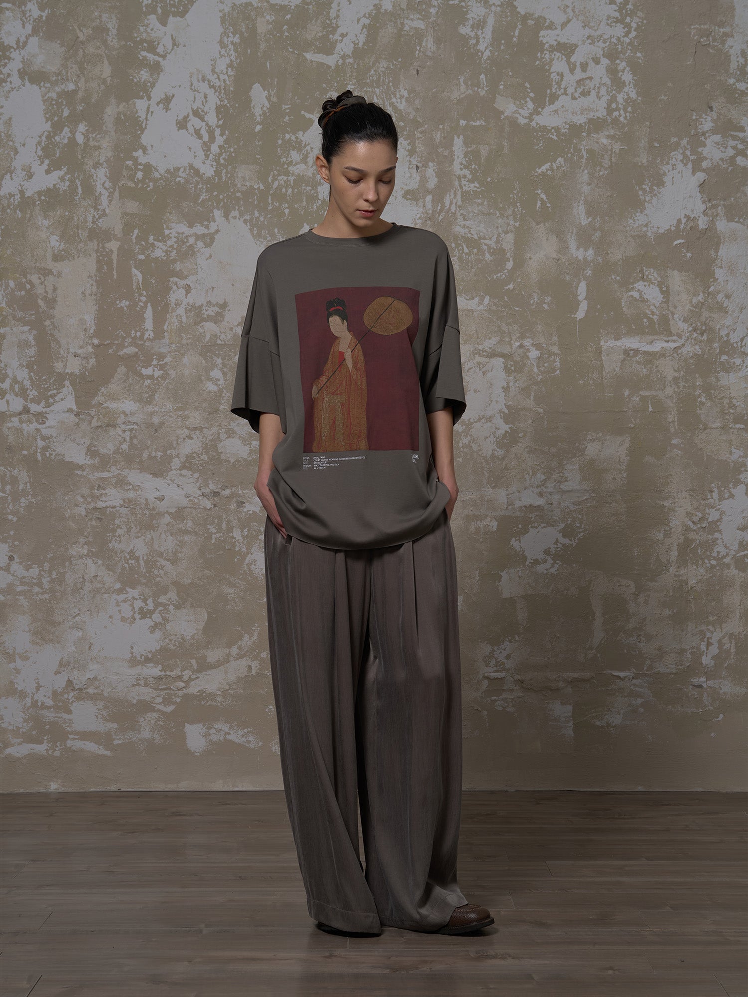 LABELDEL 25SS簪花仕女图印花T恤  摇扇1