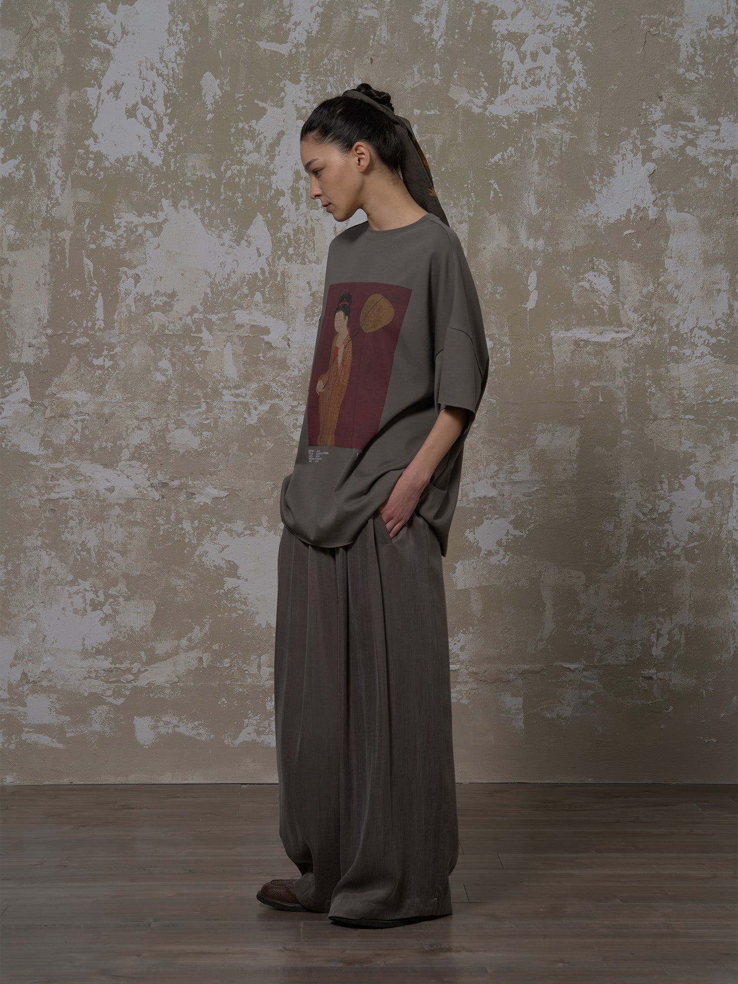 LABELDEL 25SS簪花仕女图印花T恤  摇扇2