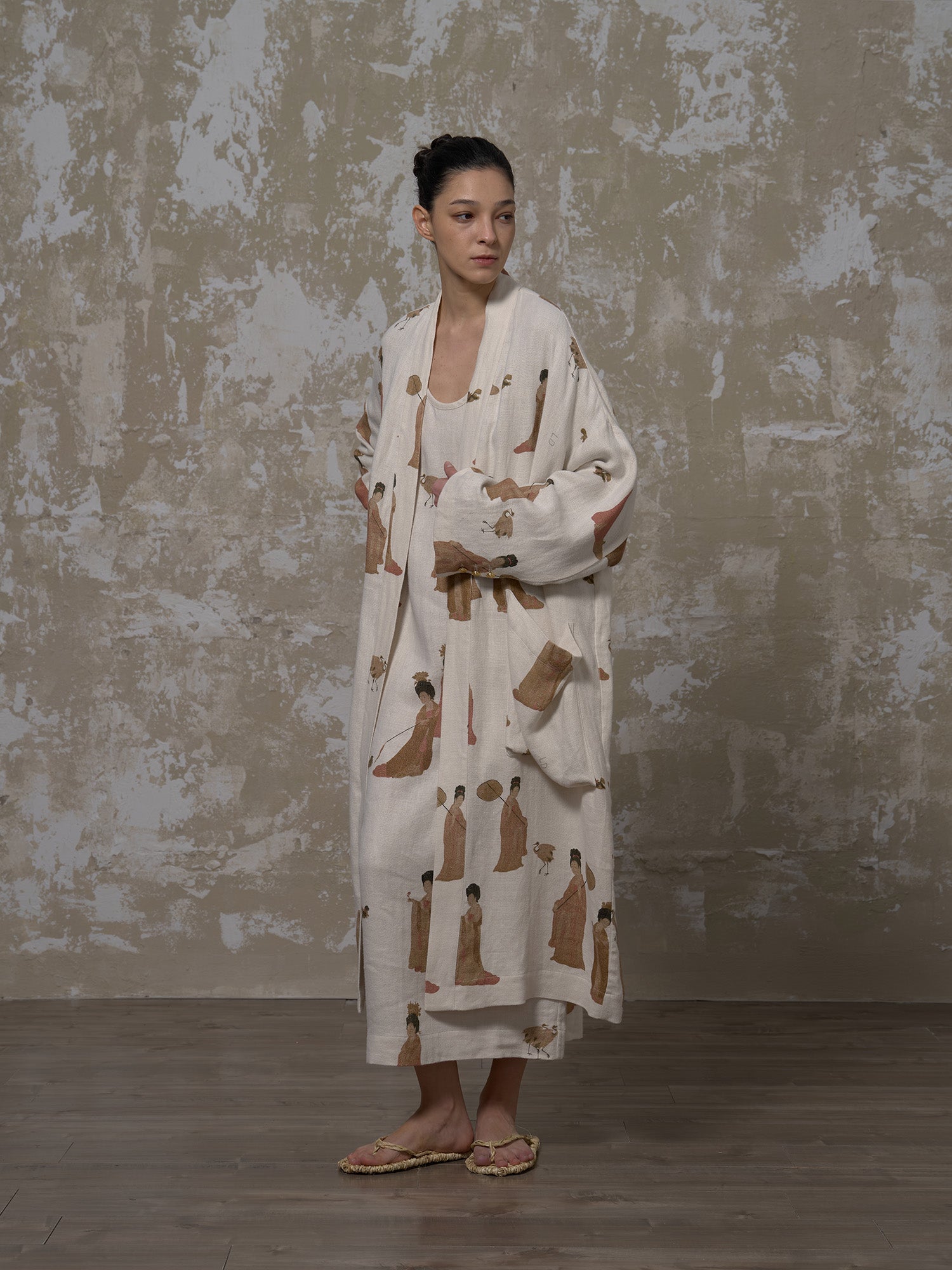 LABELDEL 25SS簪花仕女图白麻印花长袍4