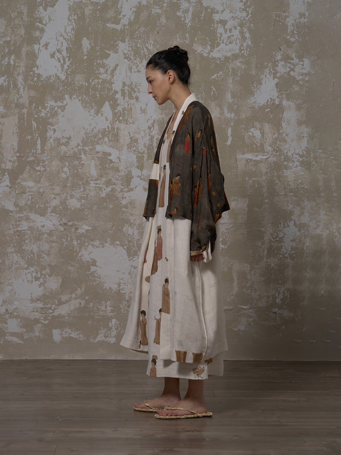 LABELDEL 25SS簪花仕女图白麻印花长袍7