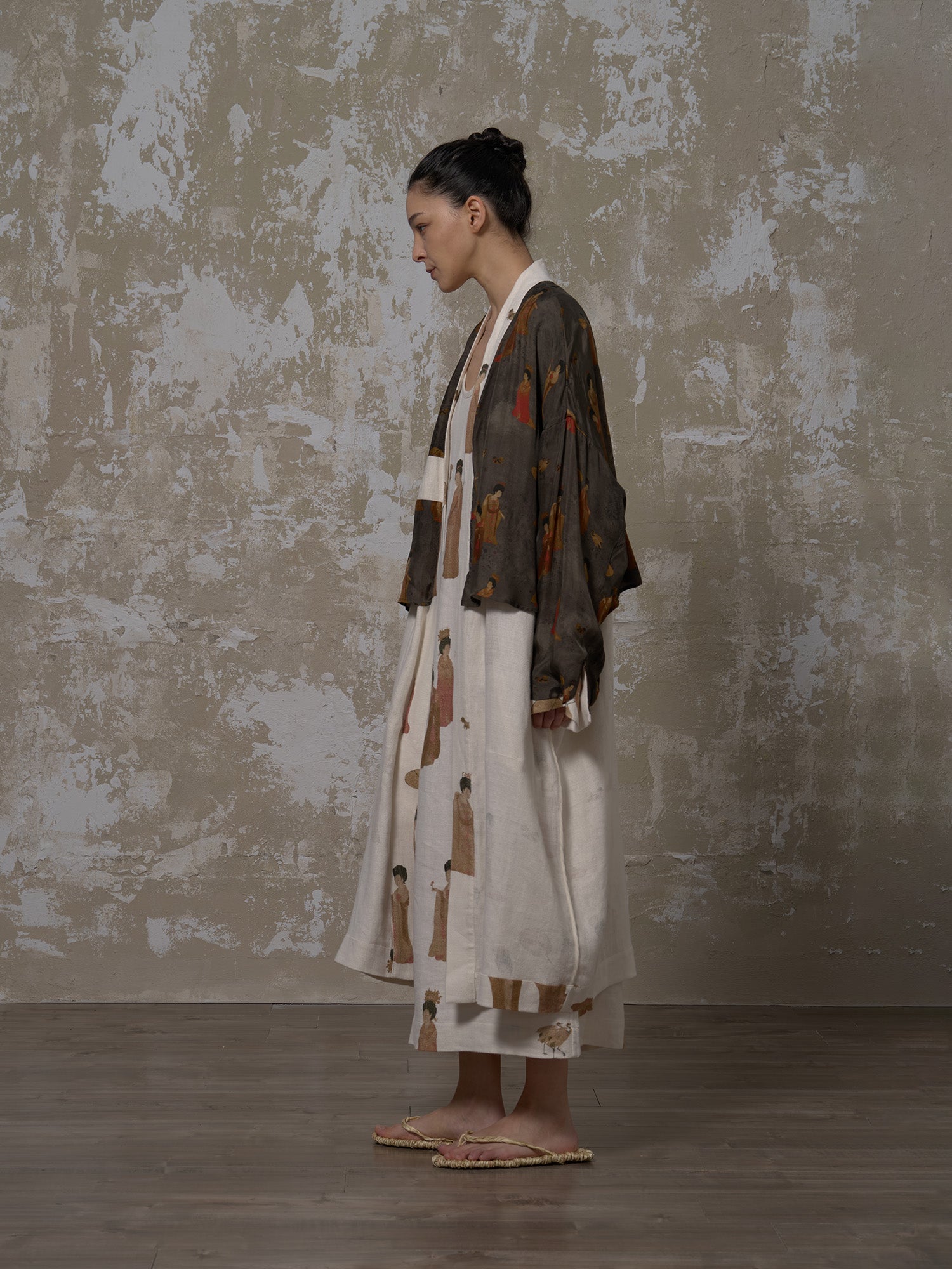 LABELDEL 25SS簪花仕女图白麻印花长袍7